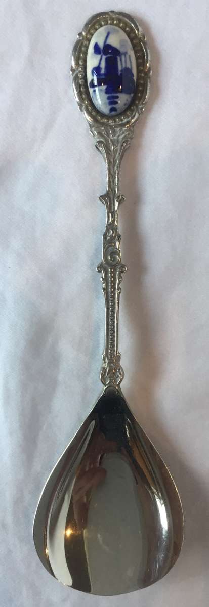 2 antique English, 1 Dutch and 1 Roman style silver teaspoons