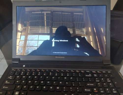 L@@K! LENOVO Intel i3