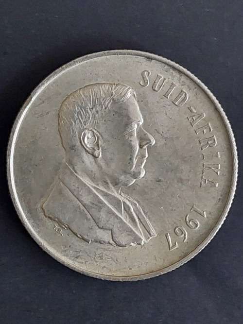 L@@k LOW START   1 x  Very Good condition,1967 1 RAND Coin