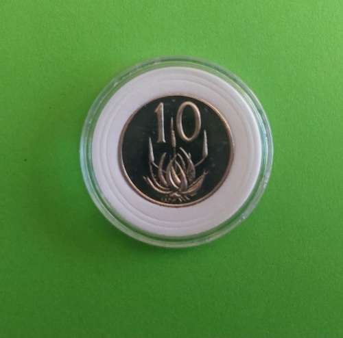L@@K !  1 X 1977 PROOF!!! 10CENT COIN Available (Capsuled) Near Mint Condition