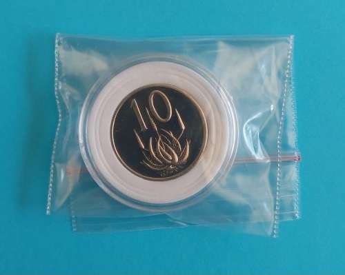 L@@K !  1 X 1977 PROOF!!! 10CENT COIN Available (Capsuled) Near Mint Condition