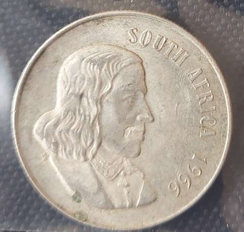 L@@k   1 x  Very Good condition,1966 SILVER 1 RAND Coin