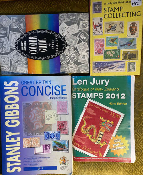 Litterature-Various Stamp Related booklets and catalogues