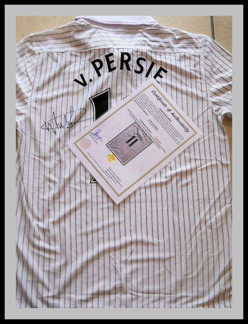 VAN PERSIE SIGNED ARSENAL AWAY SHIRT WITH CERTIFICATE OF AUTHENTICITY