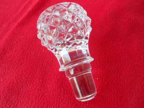 Very pretty, heavy crystal decanter stopper only