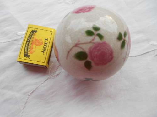 Porcelain ball