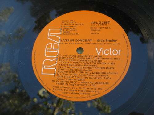 LP. Elvis in Concert. Double LP   Cover:good, Records:very good.