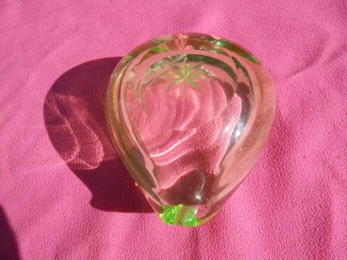 Heart-shaped Murano ashtray.