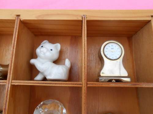 Printer`s tray 530mm x 350mm c/w ornaments.