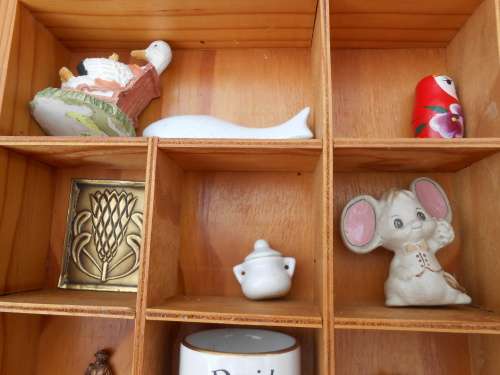 Printer`s tray 530mm x 350mm c/w ornaments.