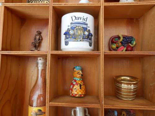 Printer`s tray 530mm x 350mm c/w ornaments.