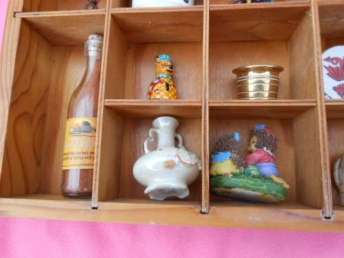 Printer`s tray 530mm x 350mm c/w ornaments.