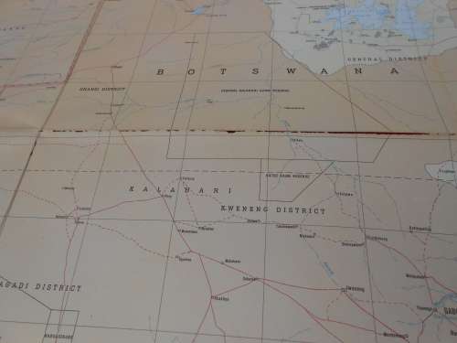 Fold-up travel map of South Africa.  1982. Reader`s Digest.