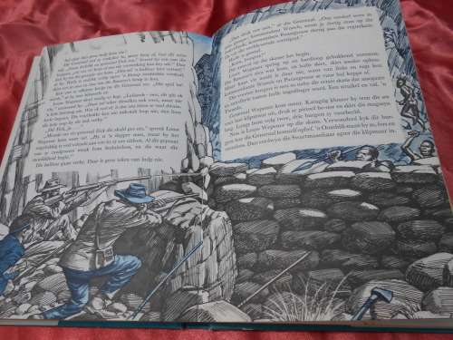 1981  `Die Groot Afrikaanse Heldeboek`  Pieter W. Grobbelaar.  Hard cover.