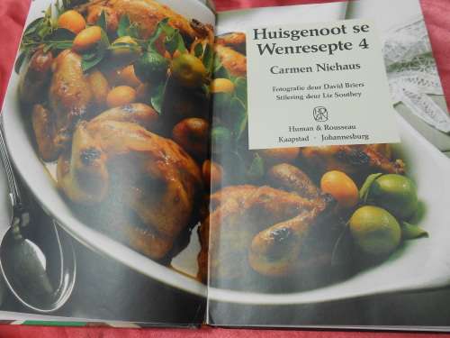 `Huisgenoot Wenresepte 4`  Annette Human.  Hard cover.