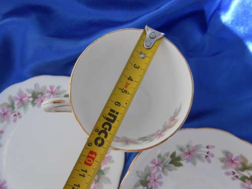 Queen Anne Genevieve trio.  No chips, cracks or repairs.