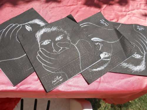 4 off Carrol Boyes paper serviettes.