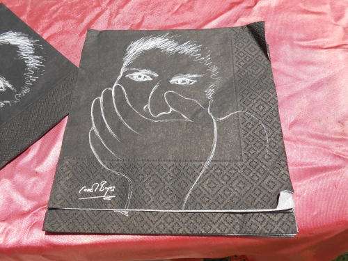 4 off Carrol Boyes paper serviettes.