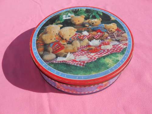 Teddy bear`s picnic biscuit/cake tin.