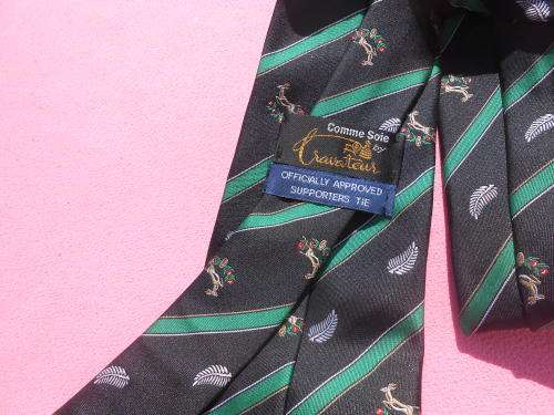 Rugby tie.    Officially approved supporter`s tie.  Condition: Excellent.