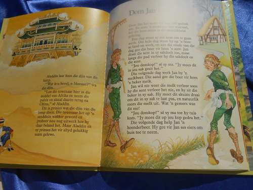 `Die Goue Gans en ander Stories`  Hard cover.