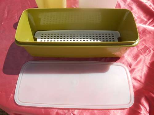 Tupperware storage containers.
