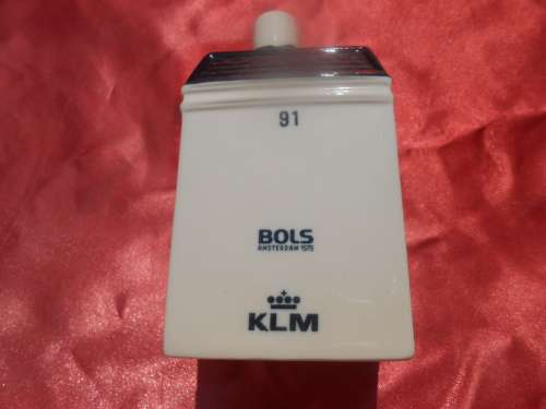 Blue Delft exclusively made for KLM by Bols Royal Distilleries Holland. House no. 91.