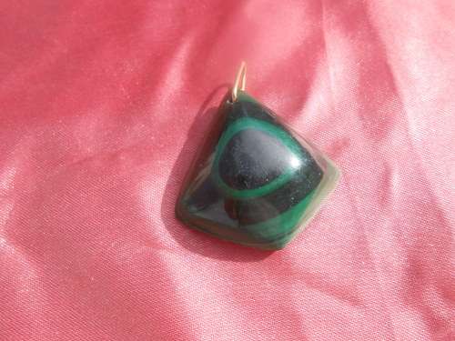 Semi-precious stone.  Pendant.