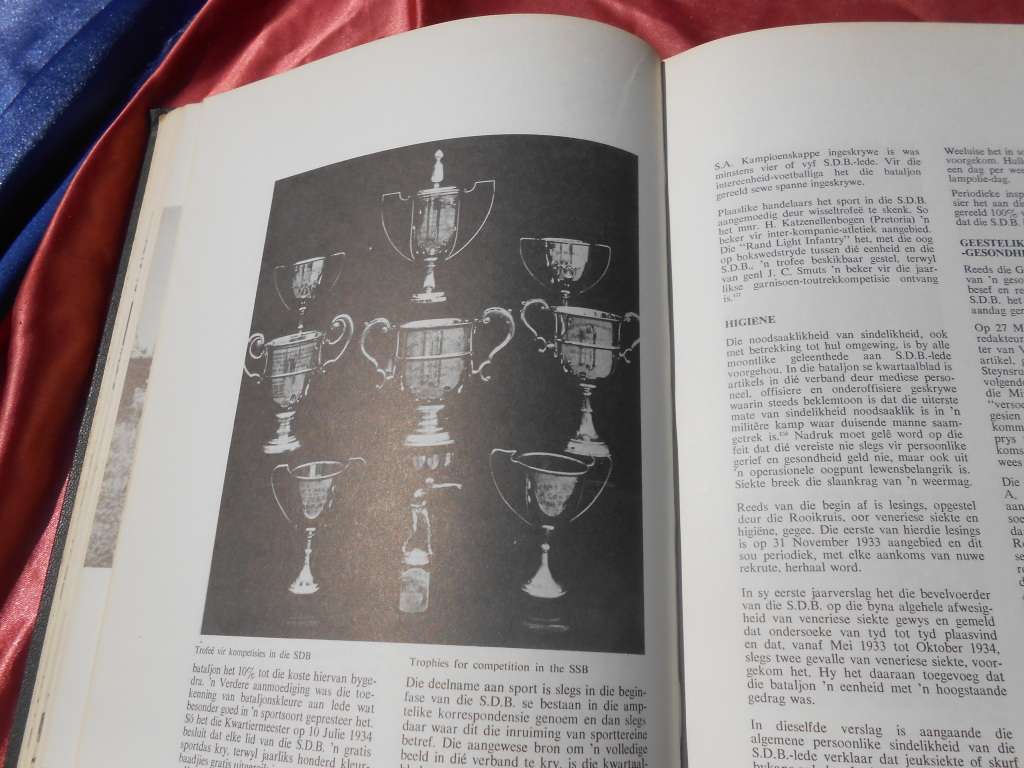 `S.D.B. Die Spesiale Diensbataljon`  (1913-1973)  Hard cover.