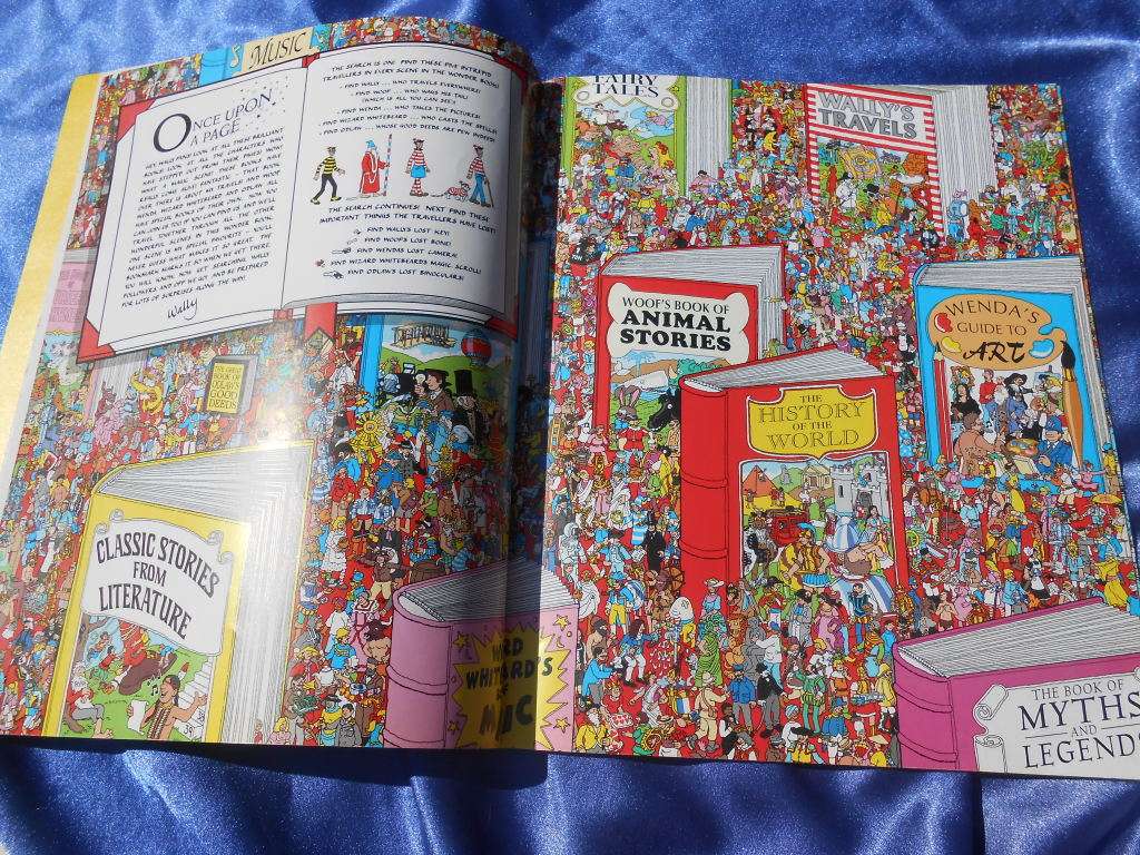 `Where`s Wally.  The Wonder Book`  Soft cover.