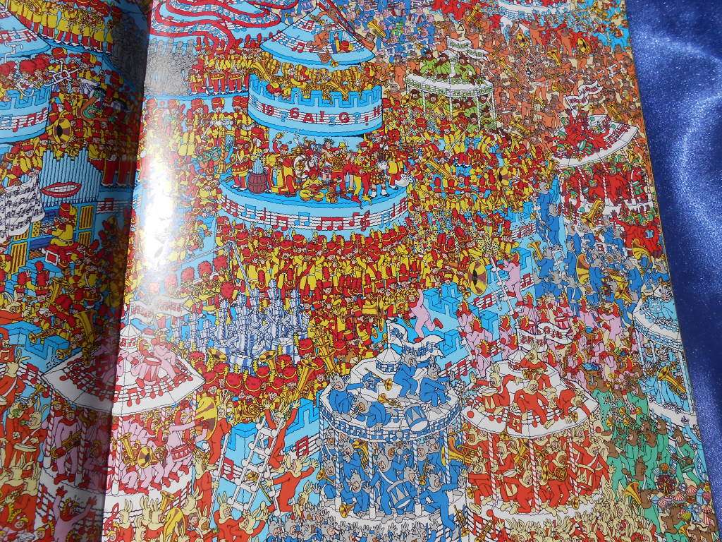 `Where`s Wally.  The Wonder Book`  Soft cover.