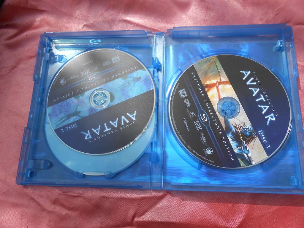 DVD Avatar.  James Cameron.