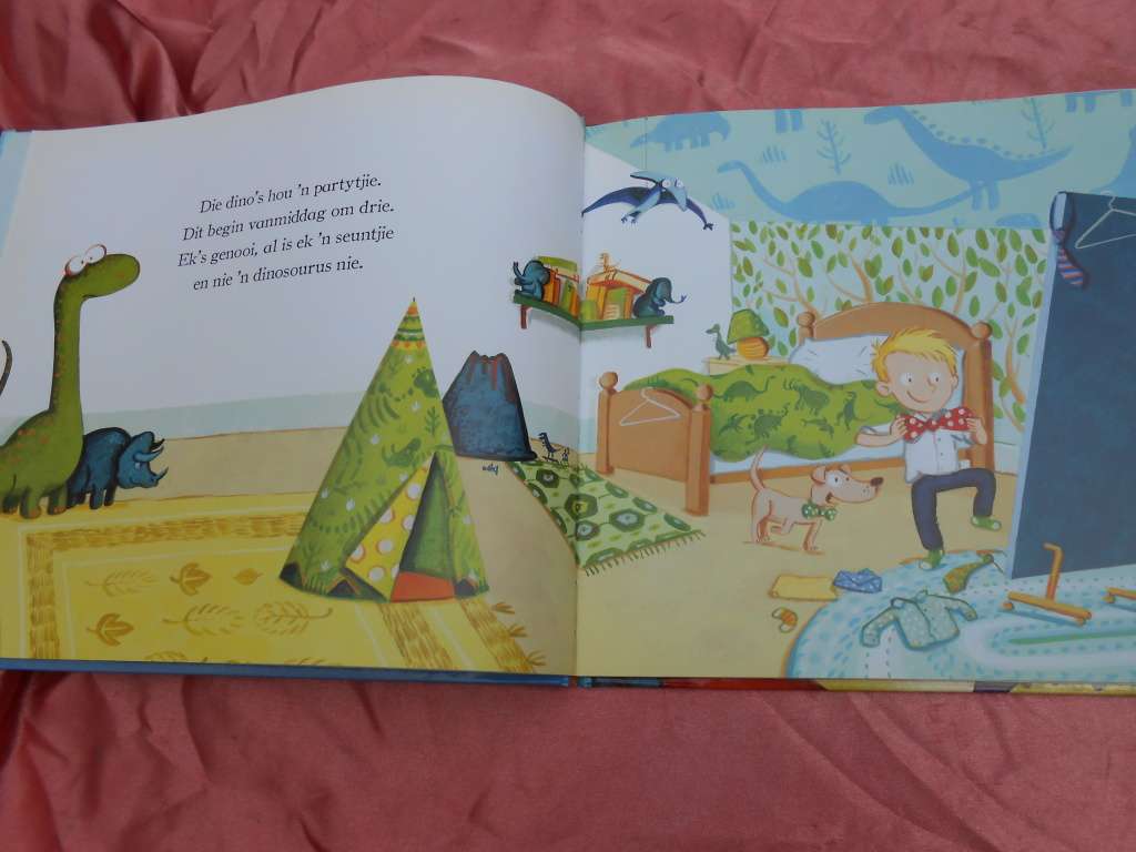 `Die Dino`s hou `n Partytjie!`  Gary Parsons & Gareth P. Jones.  Hard cover.