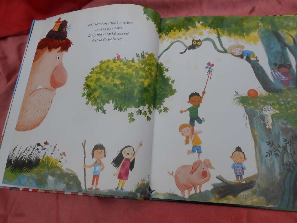 `Die Reus van der Bees`  Elli Woollard & Benji Davies.   Hard cover.