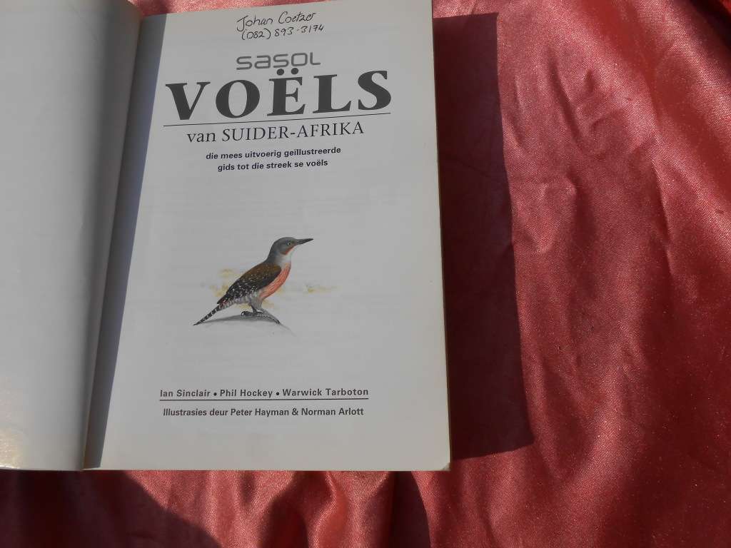 `Sasol Voels van Suider-Afrika` Derde Uitgawe.  Soft cover.