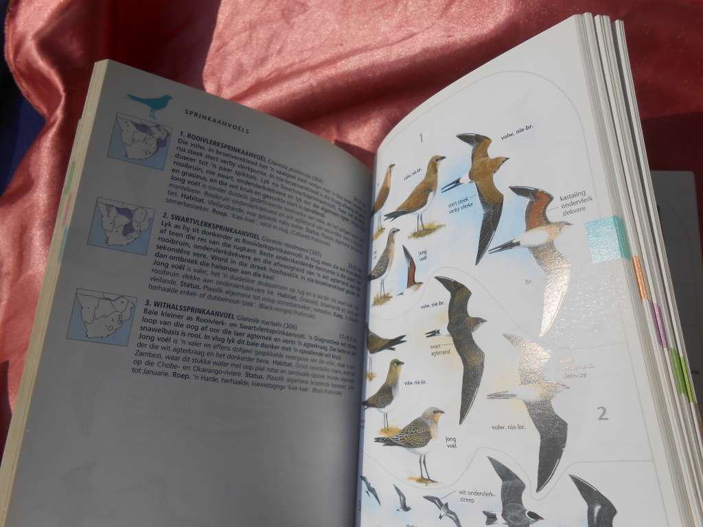 `Sasol Voels van Suider-Afrika` Derde Uitgawe.  Soft cover.