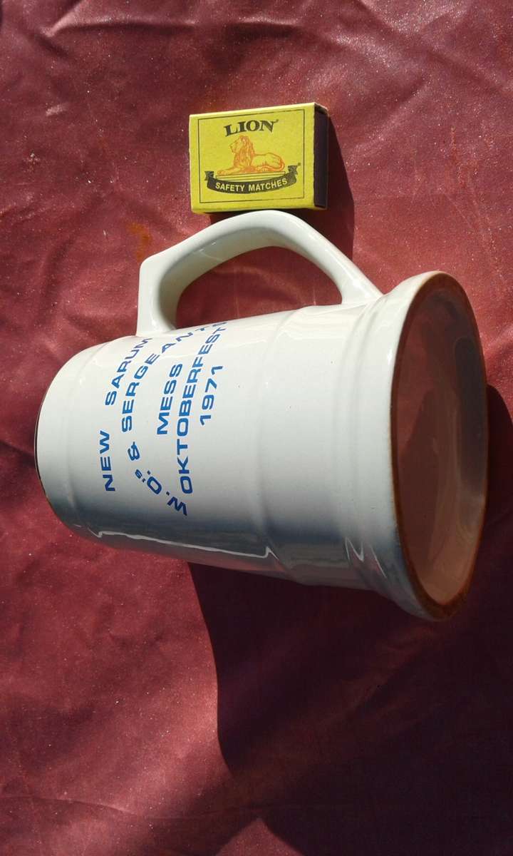 Mug. New Sarum W.O.'s & Sergeant's Mess Oktoberfest 1971.