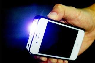 I-PHONE Look-alike Stun Gun **PEFECT DEFENSE**