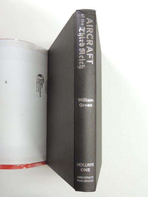 Aircraft of the Third Reich: Volume One: Arado to Focke-Wulf - William Green