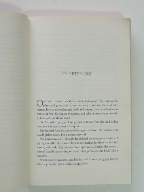 Of Blood and Bone: Chronicles of The One Book 2 - Nora Roberts