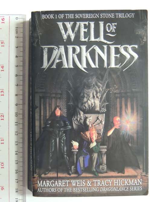 Well of Darkness - Sovereign Stone Trilogy Book 1 - Margaret Weiss and Tracy Hicks