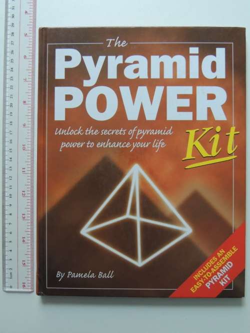 The Pyramid Power Kit - Unlock the Secrets Pyramid Power to Enhance your Life - Pamela Ball