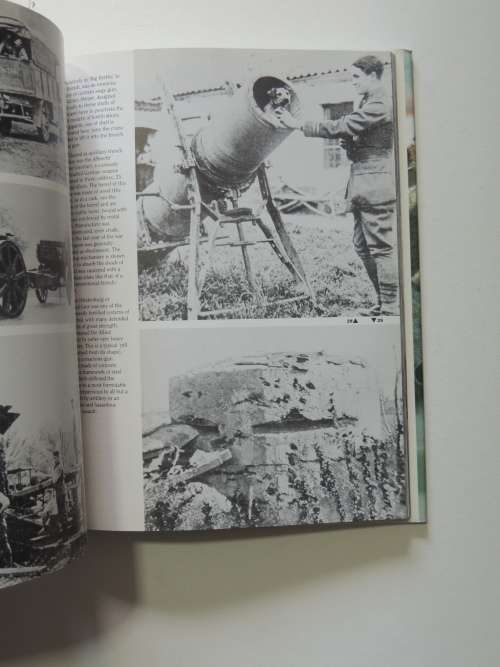 A Photohistory Of World War One - Philip J. Haythornwaite