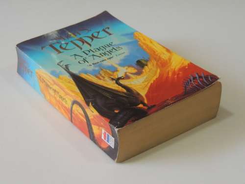 A Plague of Angels - Sheri S Tepper