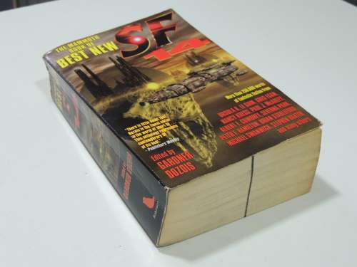 The Mammoth Book of Best New Science Fiction 14th Annual Collection - Ed. Gardner Dozois