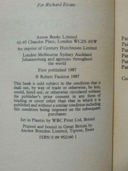 The Labyrinth - Robert Faulcon (Robert Holdstock)