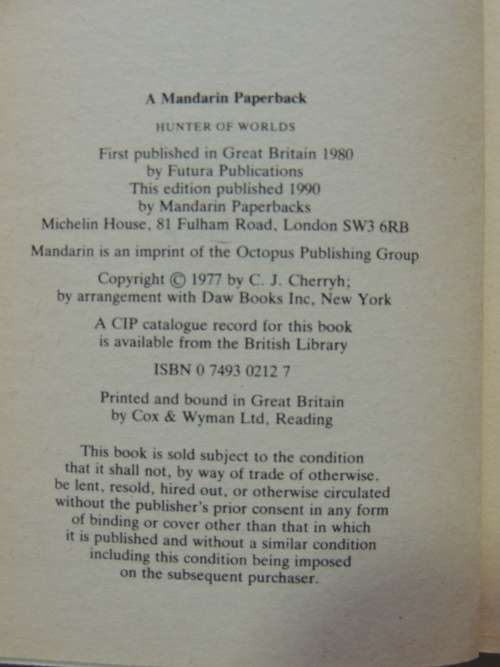 Hunter of Worlds - CJ Cherryh