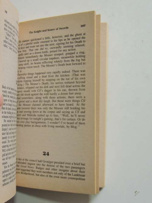 The Knight and Knave of Swords - Fritz Leiber