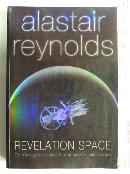Relevation Space - Alastair Reynolds