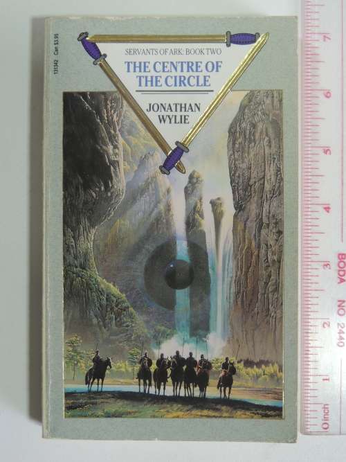 The Centre of the Circle - Servants of Ark Book 2 - Jonathan Wylie